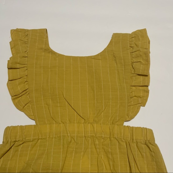 NWT Ruffle Pinafore Romper (12/18 mo) - Picture 3 of 6